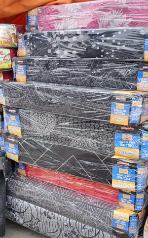 41⁄2x6x6 Plain Medium Density Mattress
