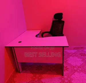 Happy Client L Shape Office Desk and Headrest Chair
