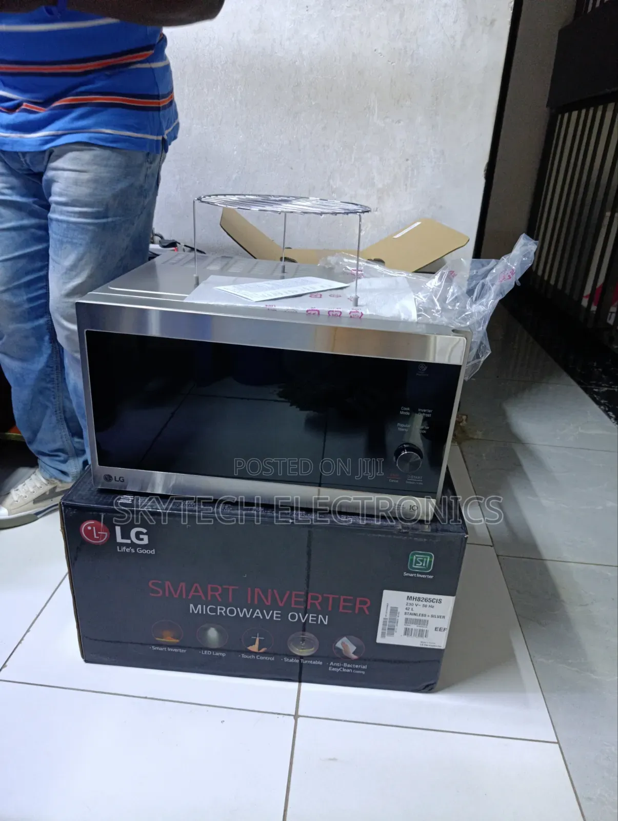 LG 42(L) | Neochef Grill Microwave Oven | Smart Inverter