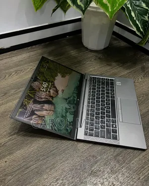 New Laptop HP ZBook Firefly 14 G7 16GB Intel Core i7 SSD 512GB