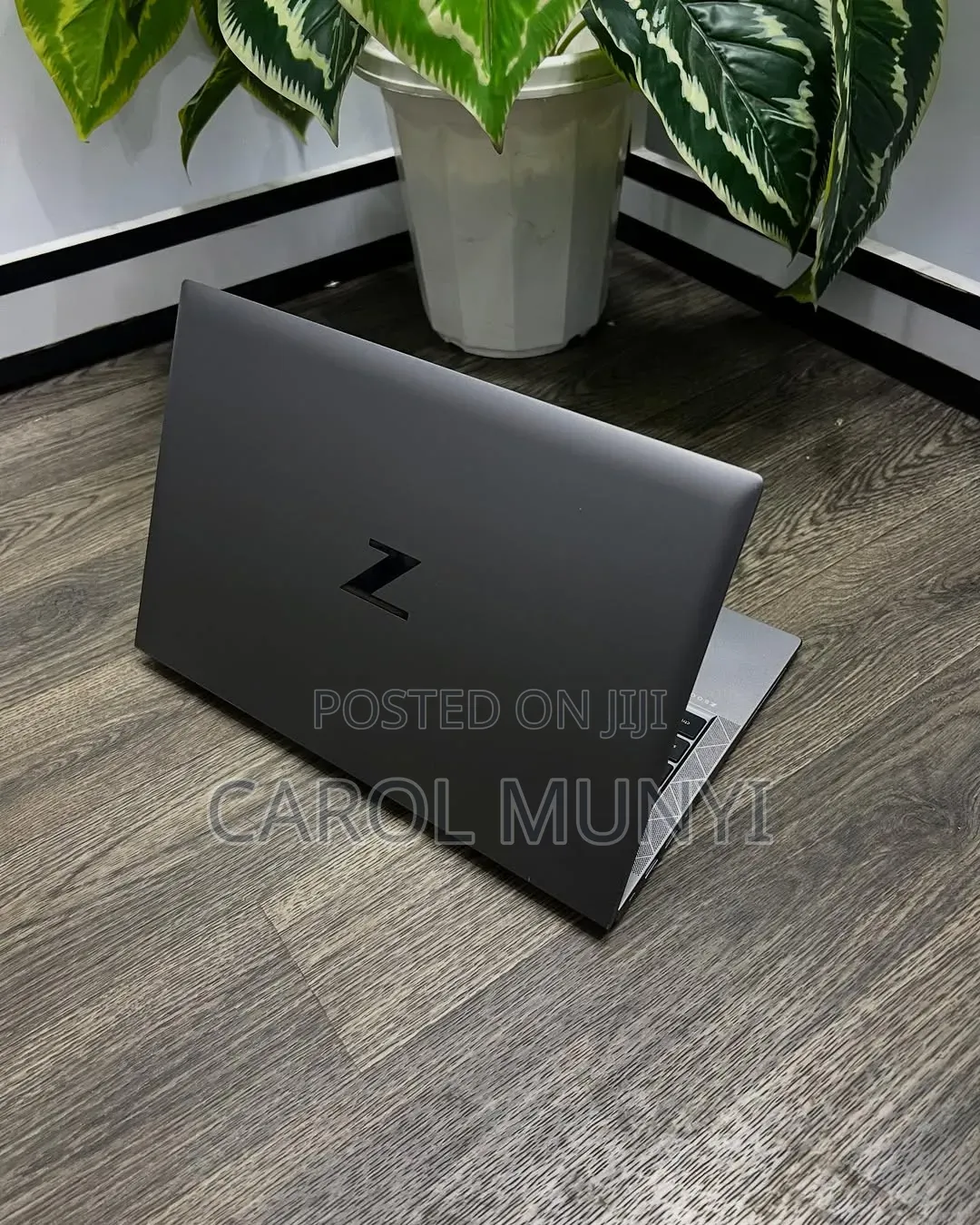 New Laptop HP ZBook Firefly 14 G7 16GB Intel Core i7 SSD 512GB