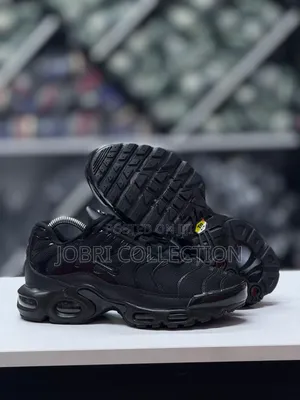 All Black Nike Tn Quality Sneakers