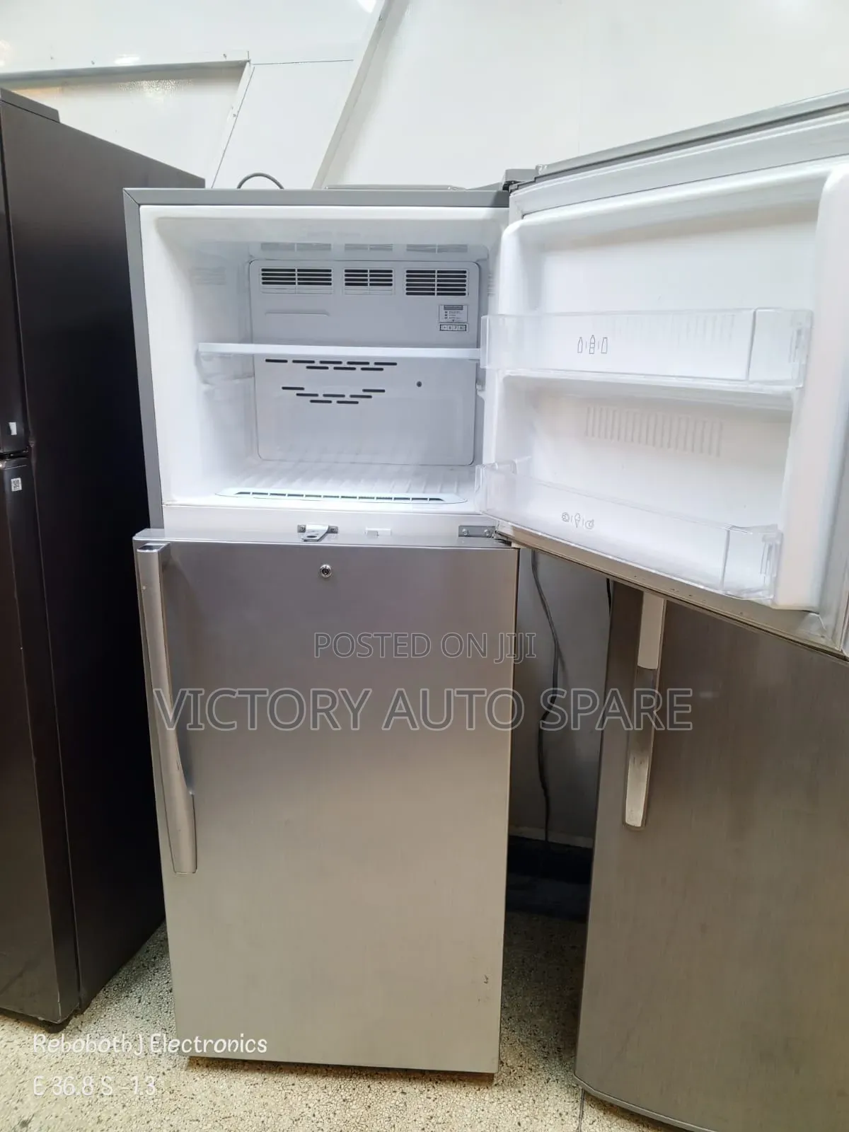 A Pre-Owned Lg Fridge