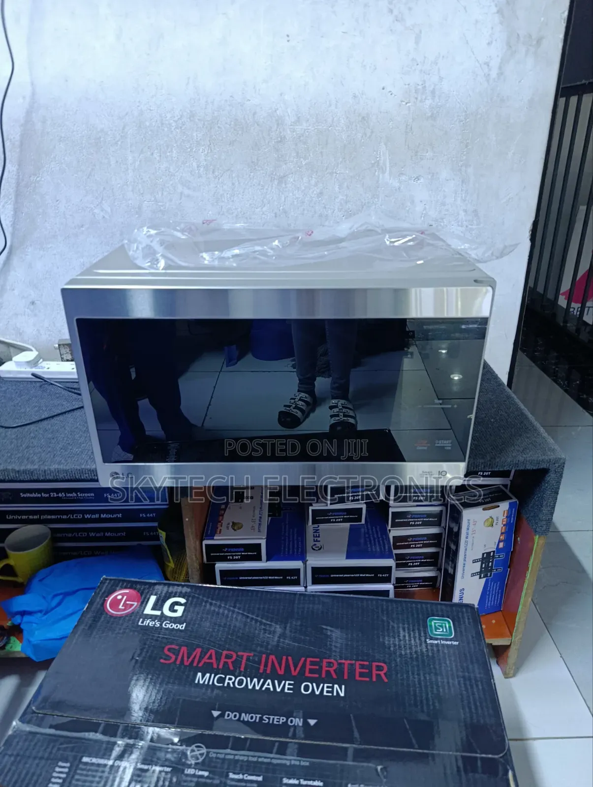 Lg Neochef Solo Microwave Oven, 42l - Smart Inverter