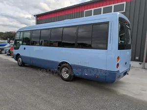 Mitsubishi Fuso Rosa 2020 Blue