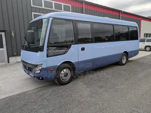 Mitsubishi Fuso Rosa 2020 Blue