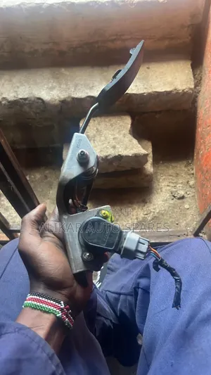 Nissan X-Trail Acceleration Pedal