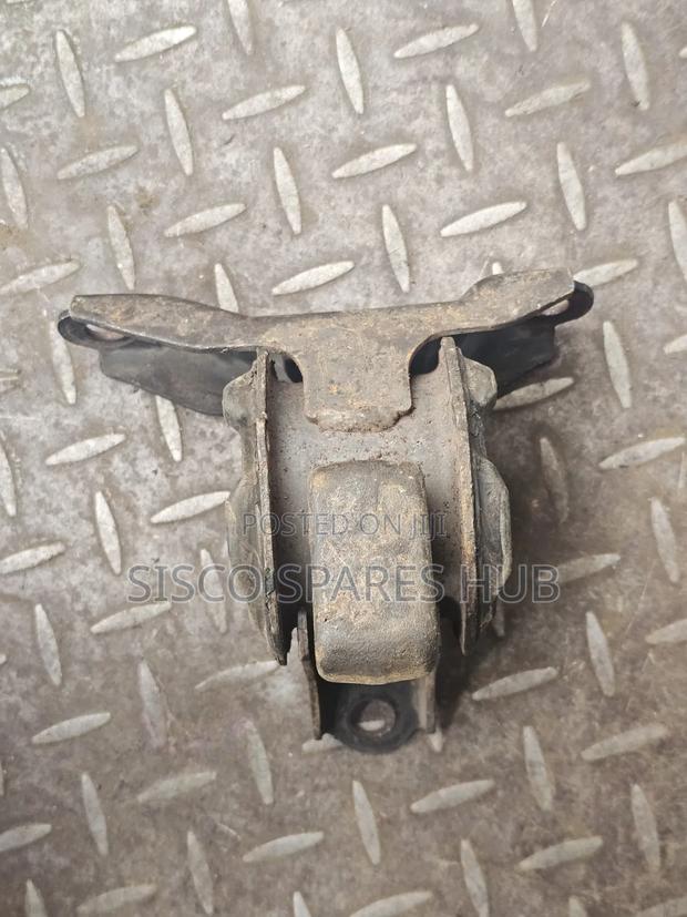 Gear Box Mounting Honda Fit