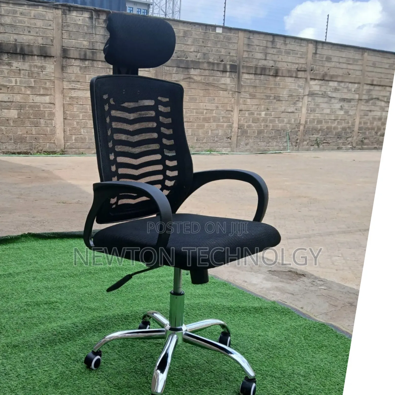 Msecretarial Mesh Office Chair With Headrest at 5400