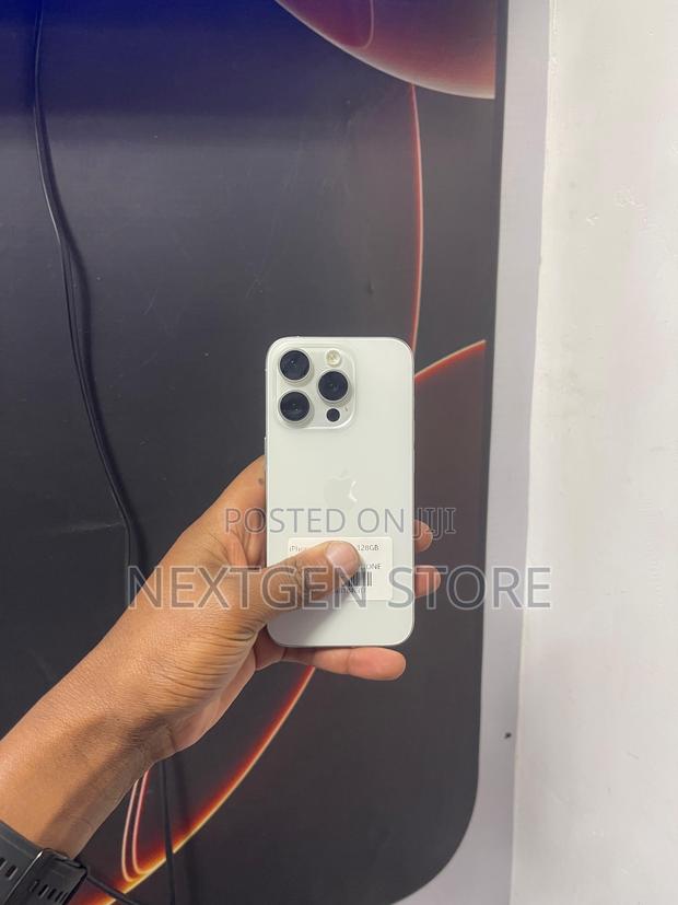Apple iPhone 15 Pro 128 GB White