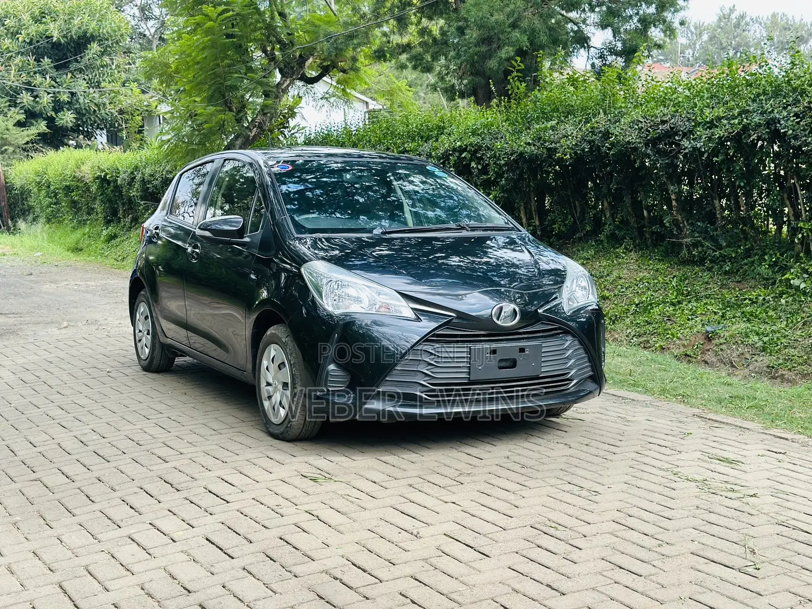Toyota Vitz 1.0 FWD 5dr 2018 Black