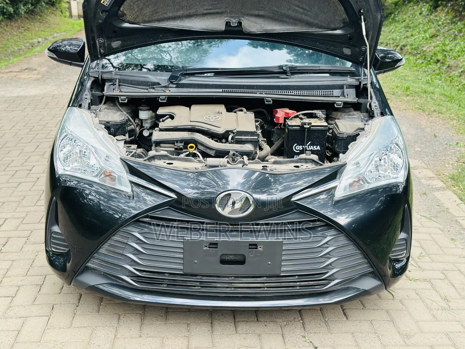 Toyota Vitz 1.0 FWD 5dr 2018 Black
