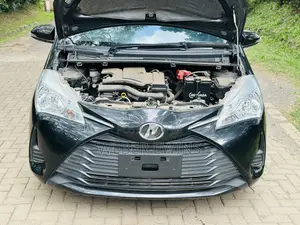 Toyota Vitz 1.0 FWD 5dr 2018 Black