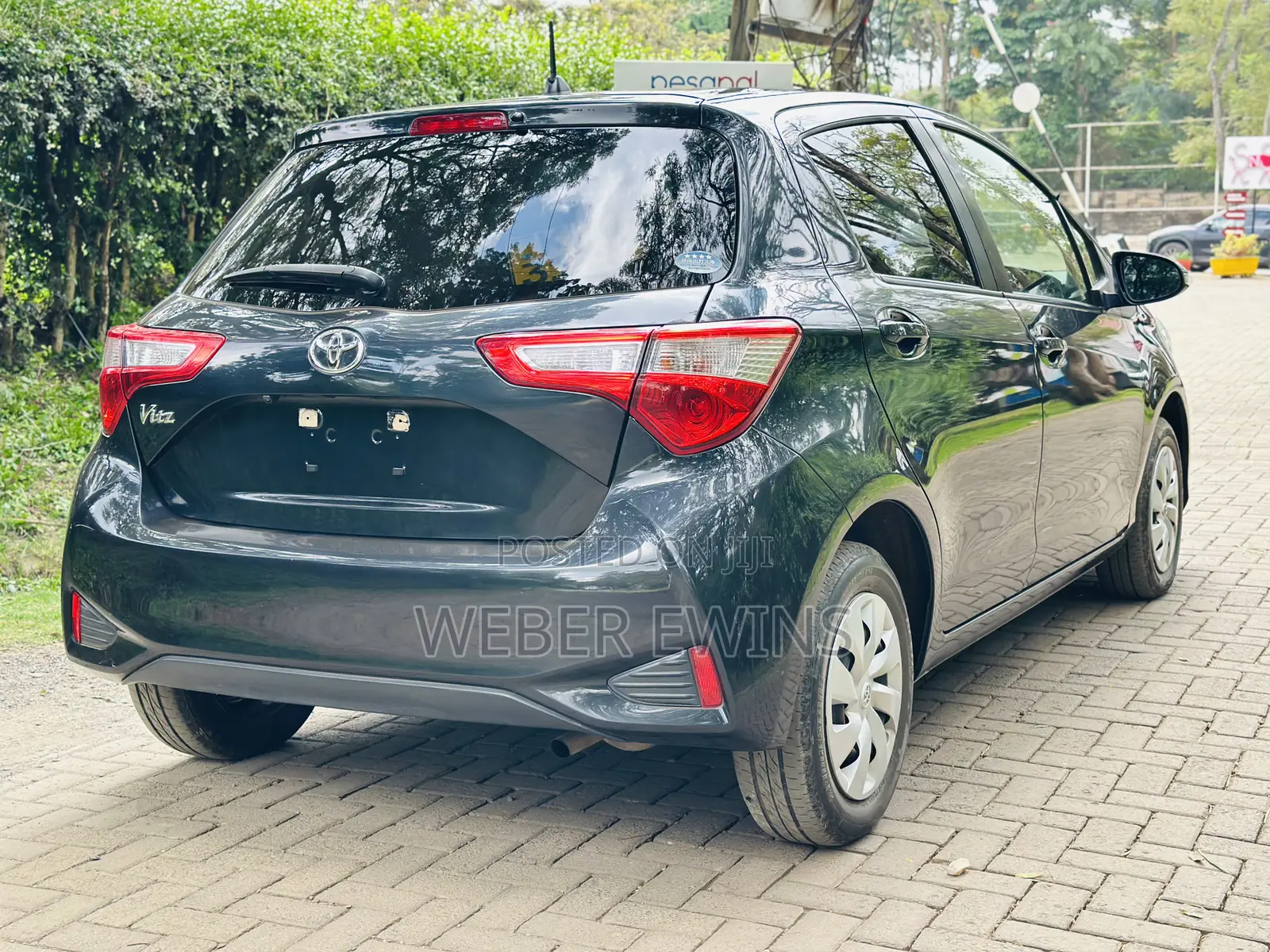 Toyota Vitz 1.0 FWD 5dr 2018 Black