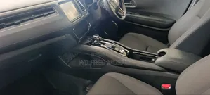 Honda Vezel 1.5 Hybrid 2WD 2020 Green