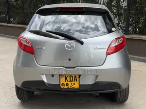 Mazda Demio 2013 Silver