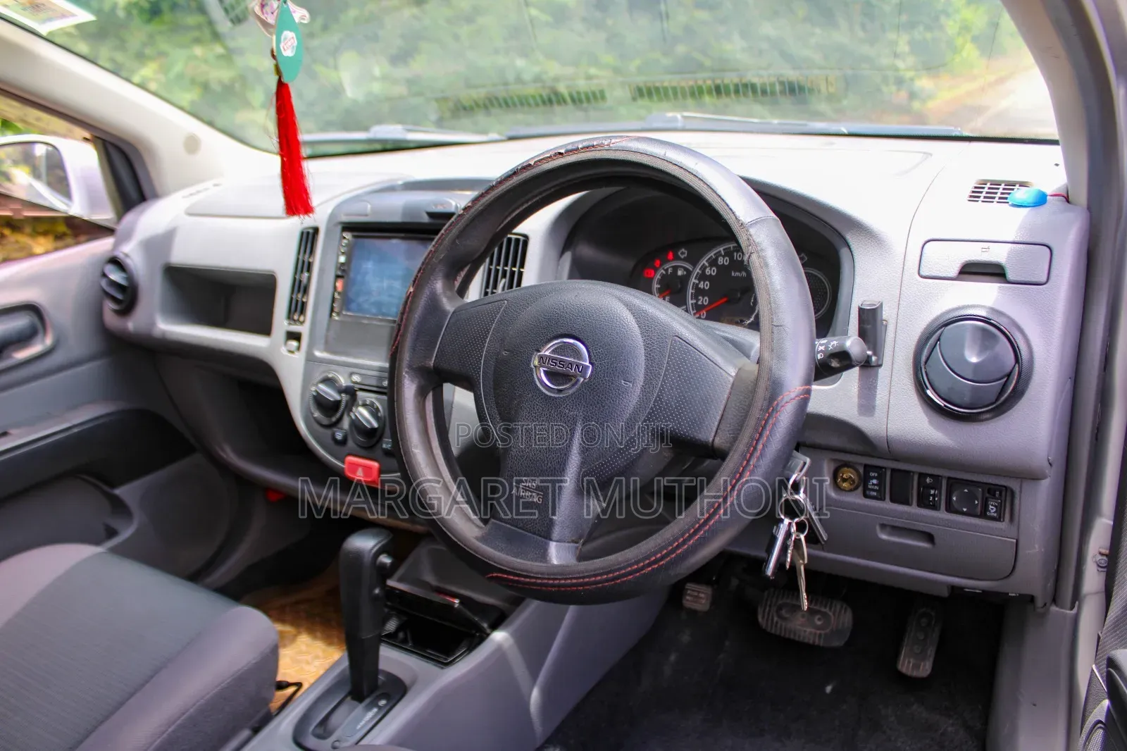 Nissan Advan 2012 Silver