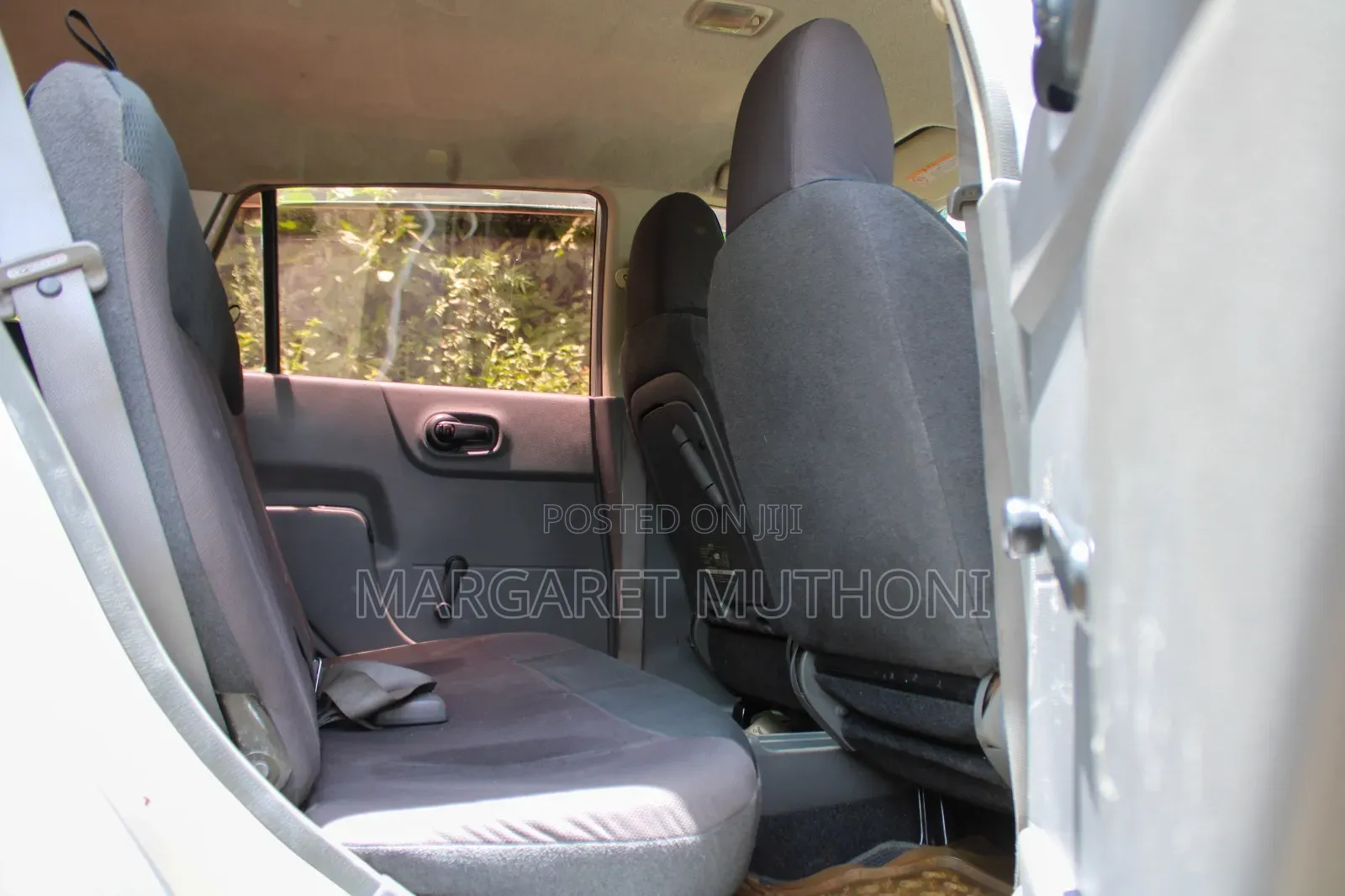 Nissan Advan 2012 Silver
