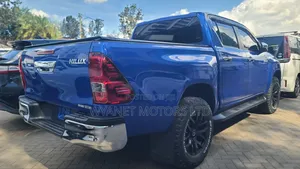 Toyota Hilux Revo Double Cab Deisel 2.4 AWD 2019 Blue