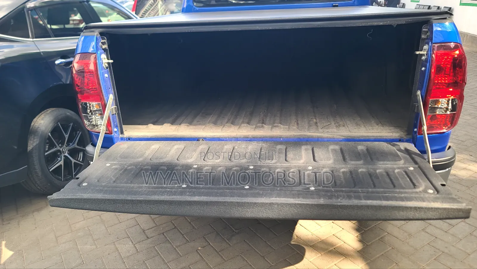 Toyota Hilux Revo Double Cab Deisel 2.4 AWD 2019 Blue