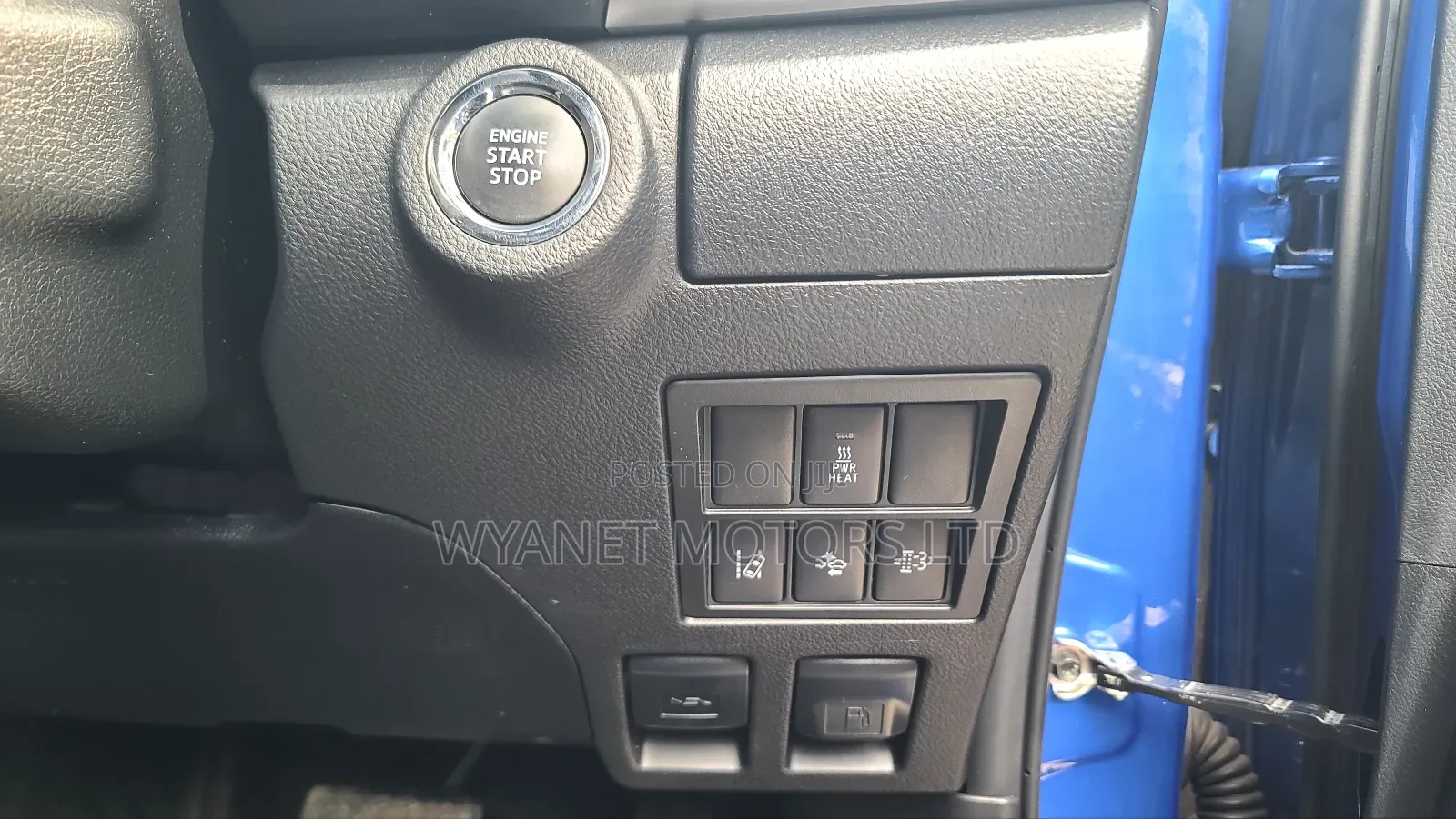 Toyota Hilux Revo Double Cab Deisel 2.4 AWD 2019 Blue