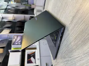 Laptop Asus VivoBook S14 S410UN 8GB Intel Core i5 SSD 256GB