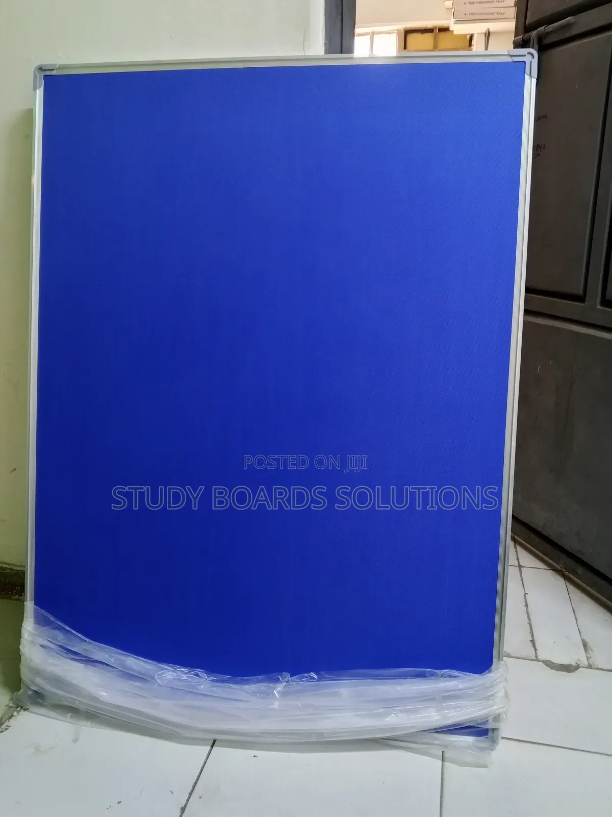 High-Quality Display Notice Boards 4ftx3ft
