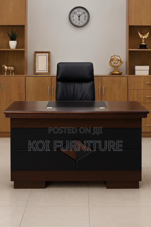 Office Desk; 1.4 Meters Mahogany Effortless Executive Desks