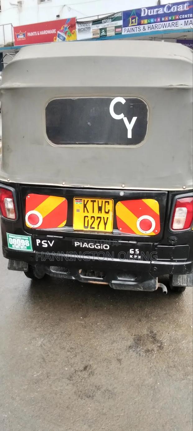 Piaggio 2022 Black - thumbnail 3
