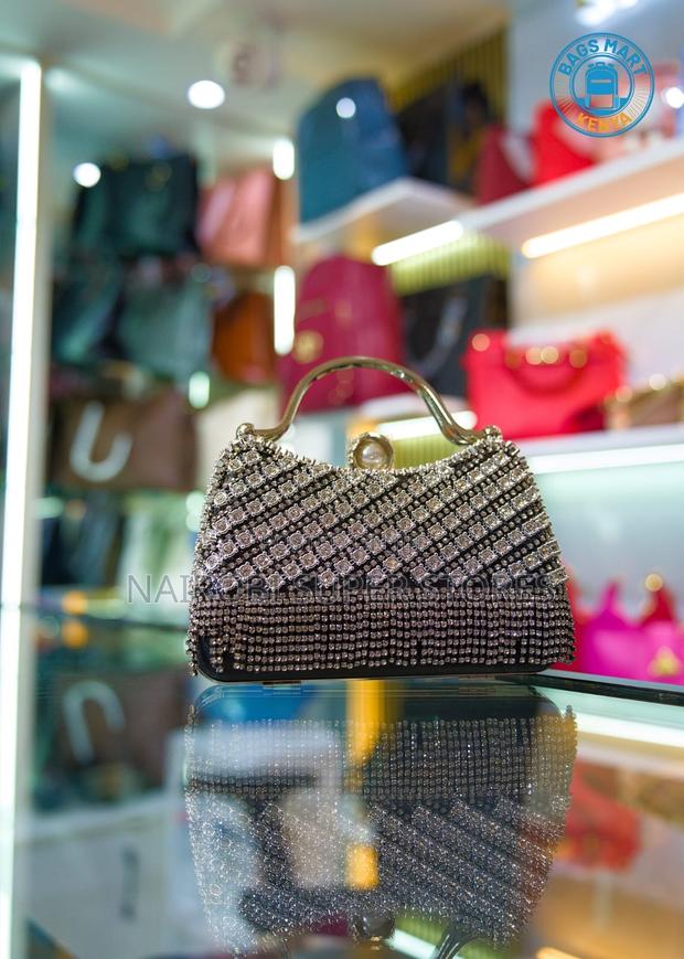 Luxury Rhinestone Handbag With Pearl Handle - thumbnail 2