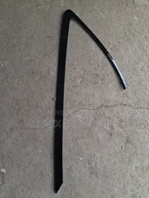 Harrier 240 Side Fix Moulding