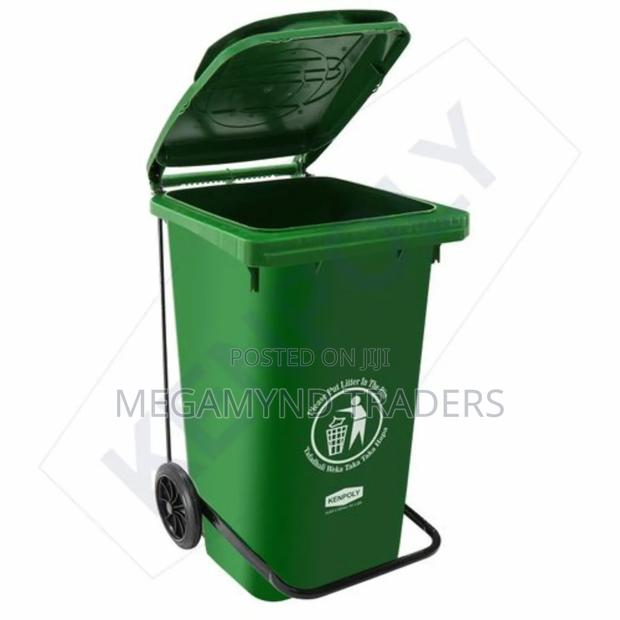 100 LTR Heavy Gauge Trash Bin / Pedal Waste Bin With Wheel