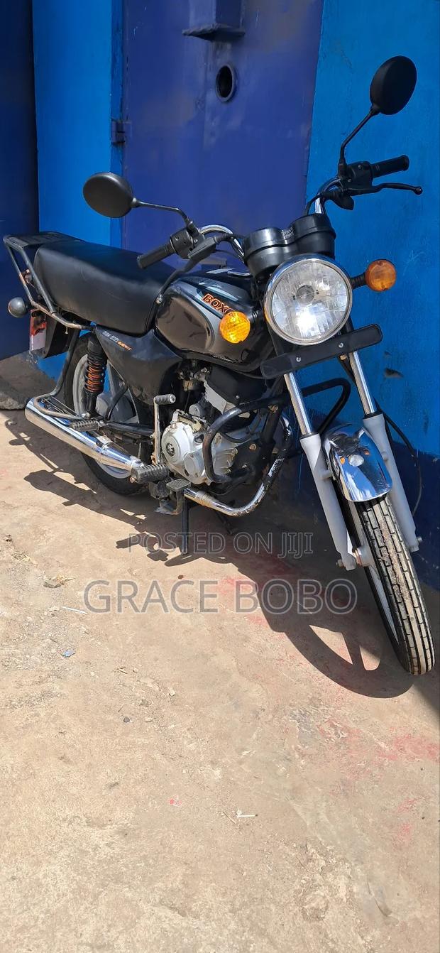 Bajaj Boxer 100 2025 Black - thumbnail 3