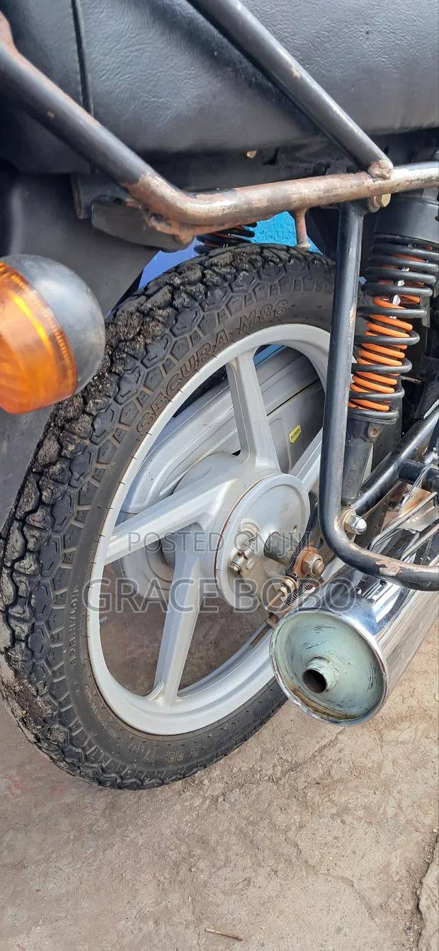 Bajaj Boxer 100 2025 Black - thumbnail 6