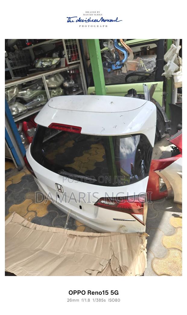 Honda Vezel Boot Ex Japan Manual - thumbnail 3