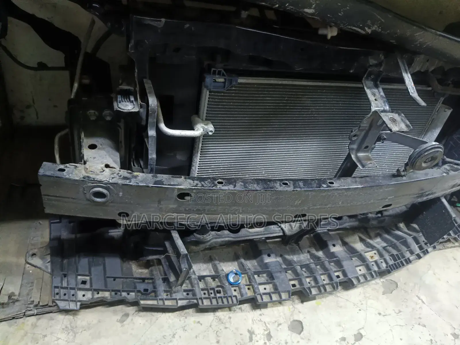 She'll With Radiators Auris 2018