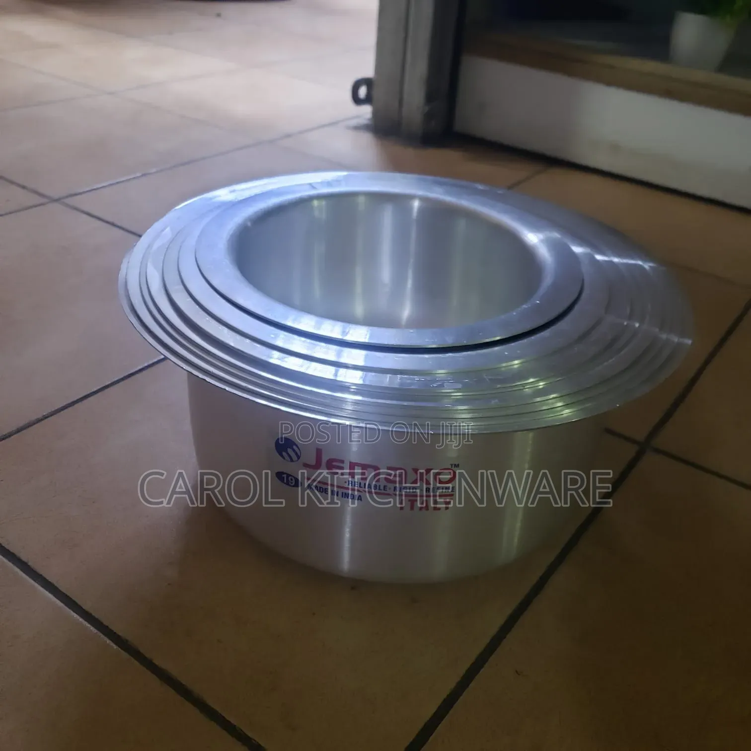 8pcs Heavy Gauge Aluminium Sufuria + 8 Lids