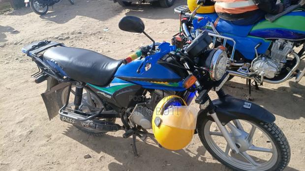 Honda CB 2024 Blue