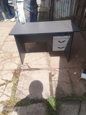 1,2 Boss Study Desk