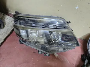 Voxy 2018 Headlight