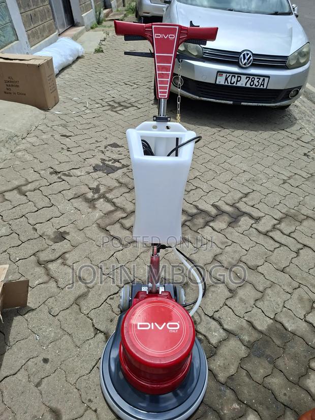 Floor Scrubbing Machine -Divo