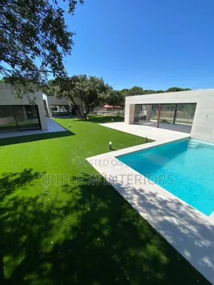 Outdoor Luxury Poolside Turf Installation