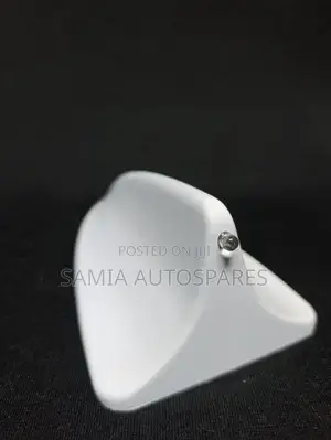 Deco Aerial Shark A-881 White
