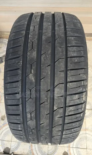 275/35r21 Yusta Tyre H/T