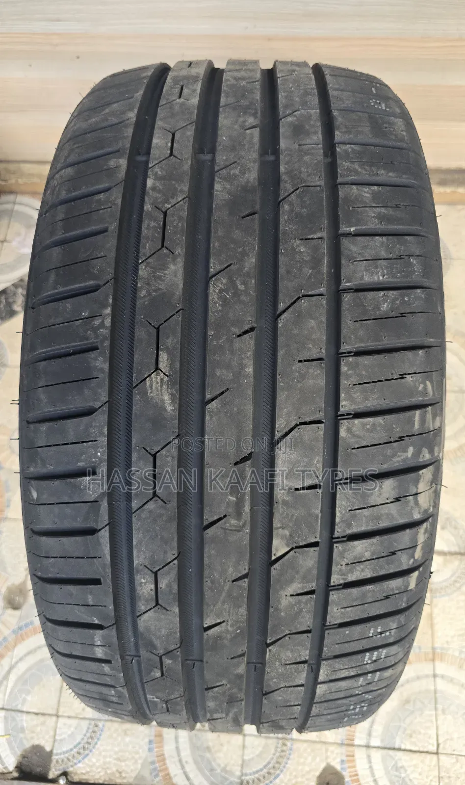 275/35r21 Yusta Tyre H/T