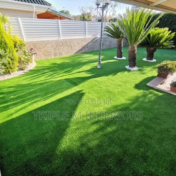 Green Garden Outdoor Grass Carpet Design