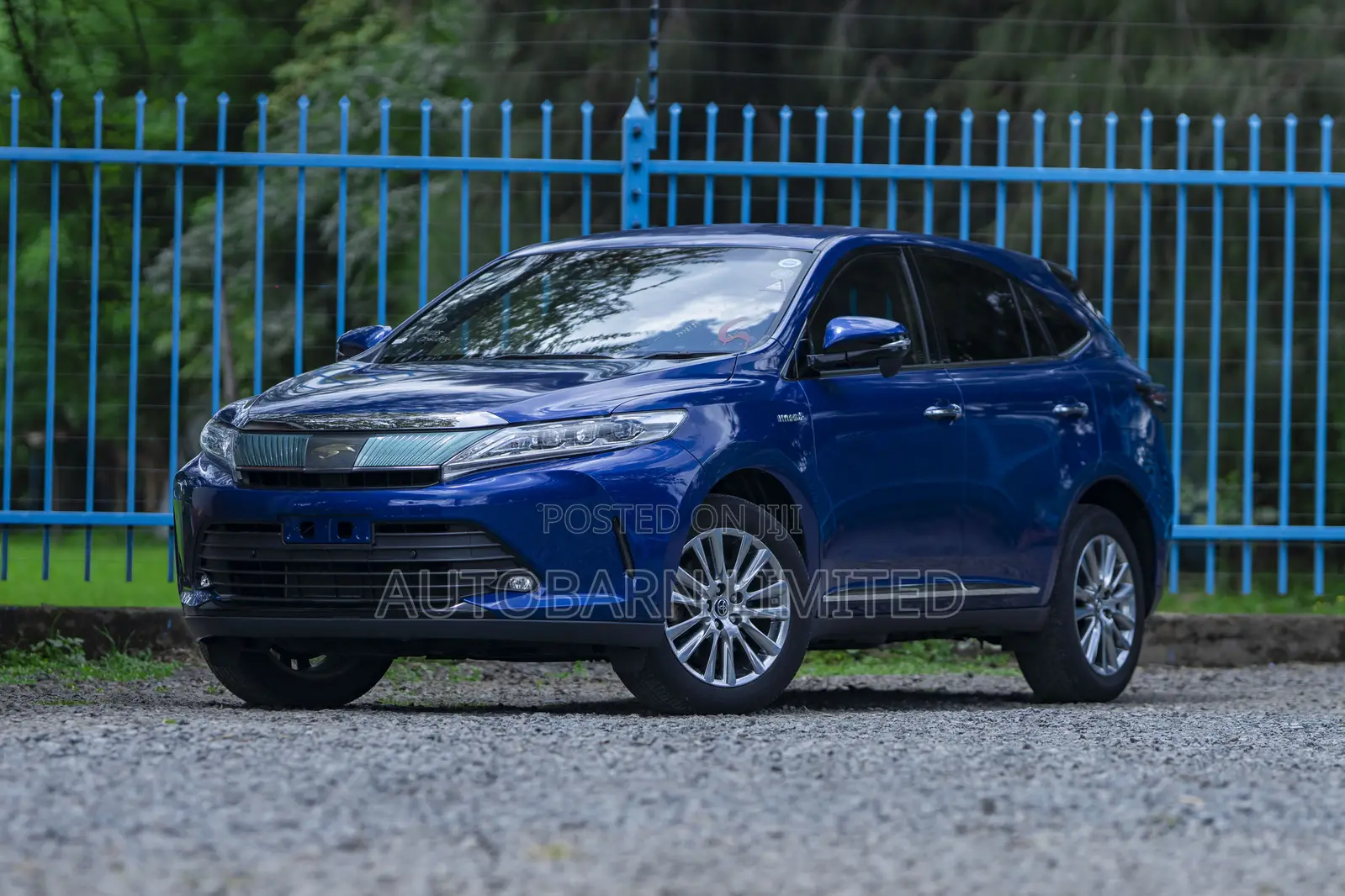 Toyota Harrier 2.5 Hybrid 4WD 2018 Blue