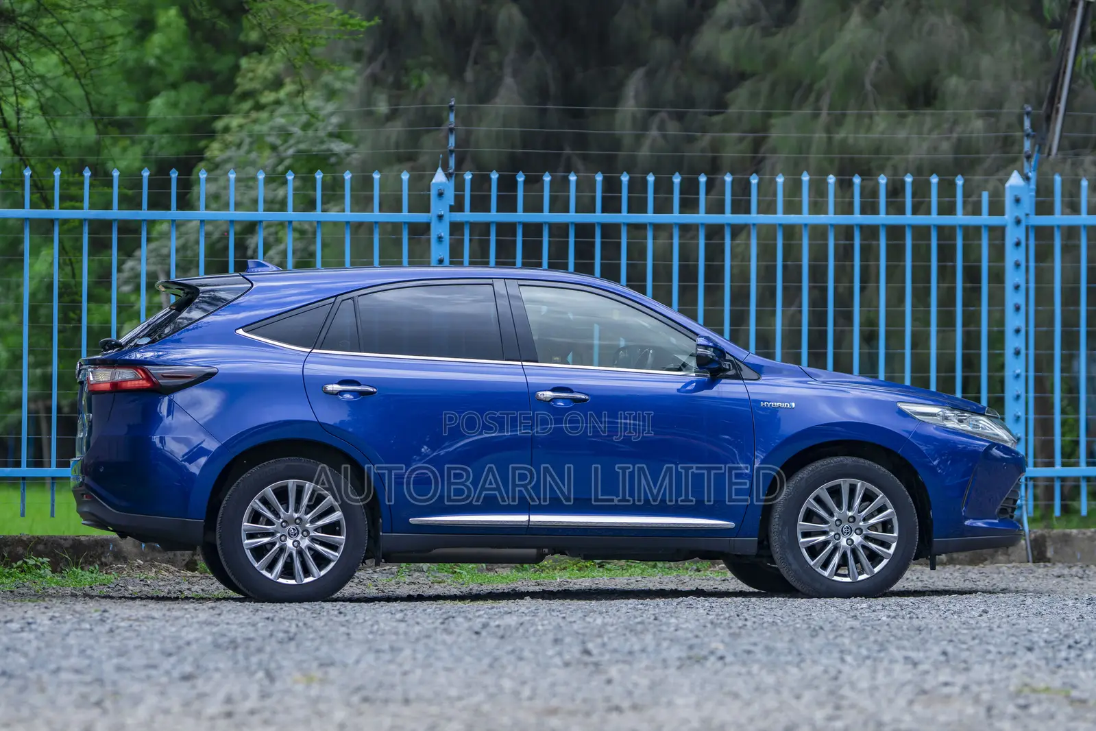 Toyota Harrier 2.5 Hybrid 4WD 2018 Blue
