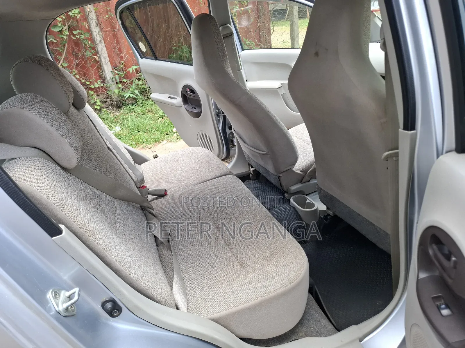 Toyota Passo 1.0 FWD 2013 Silver