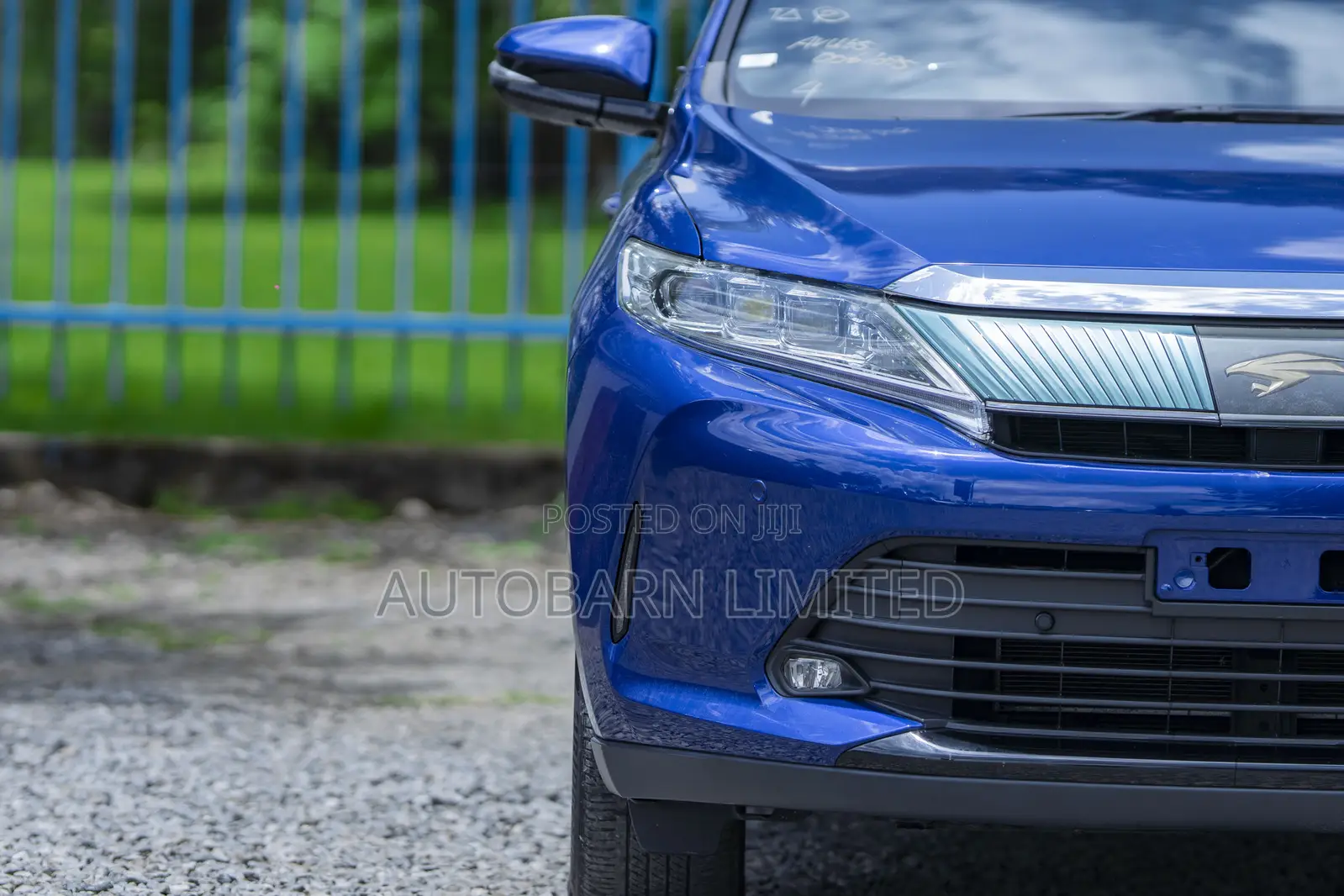 Toyota Harrier 2.5 Hybrid 4WD 2018 Blue